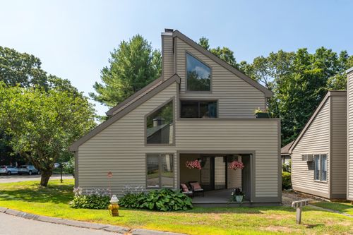 15d-15D Yankee Glen Dr, Madison, CT, 06443 | Card Image