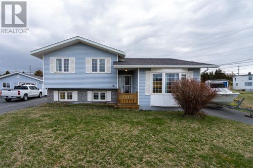 2-4 Meadow Avenue, Heart's Delight, NL, A0B2A0 | Card Image