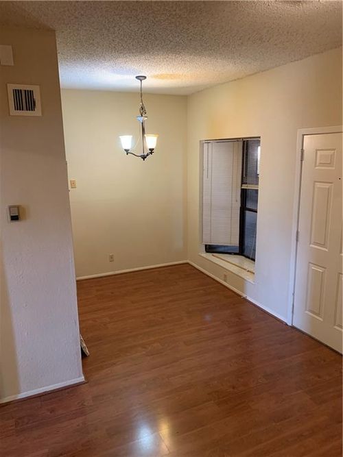 211-3316 Guadalupe St, Austin, TX, 78705-2338 | Card Image
