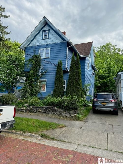 609 E 8th St, Jamestown, NY, 14701-3668 | Card Image