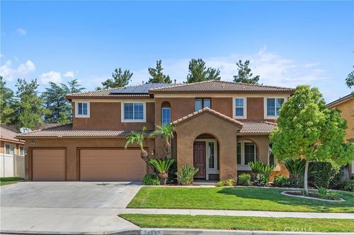 34682 Elmwood Ln, Yucaipa, CA, 92399-6842 | Card Image