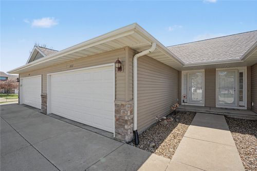 4437 Hastings Dr, Marion, IA, 52302-4813 | Card Image