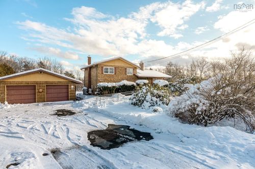 642 Lucasville Rd, Lucasville, NS, B4B1R9 | Card Image