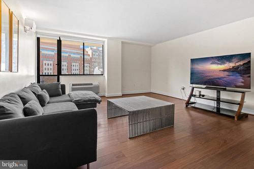 602-1325 18th St Nw, WASHINGTON, DC, 20036-6507 | Card Image