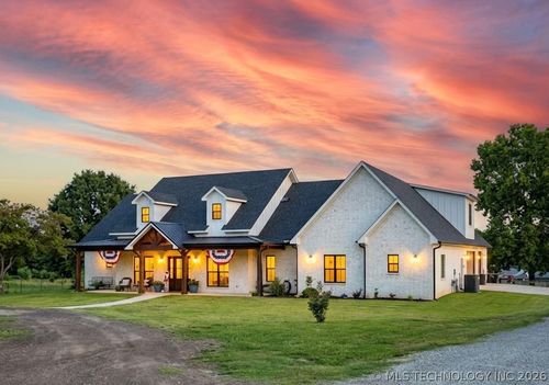 1609 E Hollow Oak Rd, Stigler, OK, 74462-9731 | Card Image