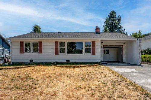 850 Mendocino Dr, Ukiah, CA, 95482-5610 | Card Image