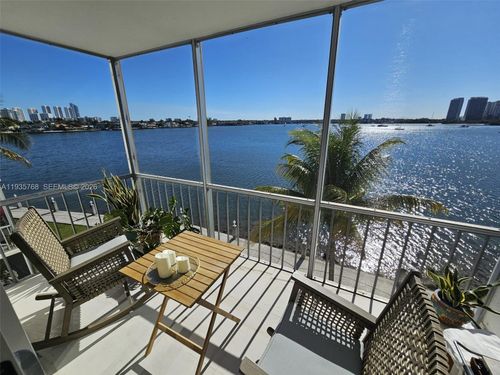 apt-p402-3000 Marcos Dr, Aventura, FL, 33160-2542 | Card Image