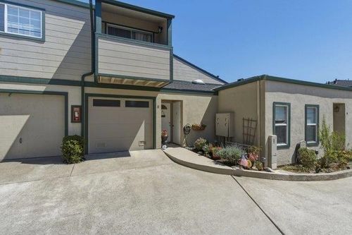 8-189 San Pablo Ct, Marina, CA, 93933-2945 | Card Image