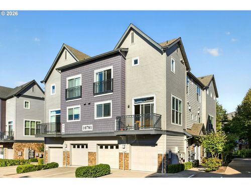 10781 Ne Red Wing Way, Hillsboro, OR, 97006 | Card Image