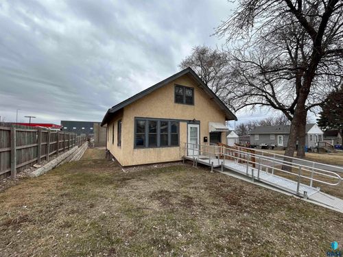 1421 N Dakota Ave Avenue, Sioux Falls, SD, 57104 | Card Image