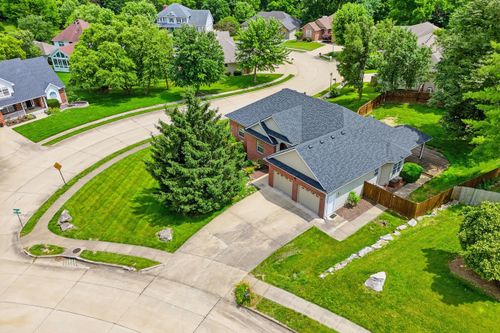 4092 Weston Dr, COLUMBIA, MO, 65203-6767 | Card Image