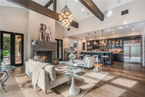 6451 Chesebro Rd, Agoura Hills, CA, 91301-2279 | Card Image