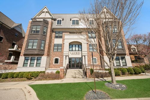 apt-203-815 Laurel Ave, Highland Park, IL, 60035-3599 | Card Image