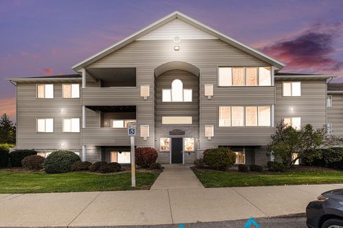 8564 Jasonville Ct Se, Caledonia, MI, 49316-8290 | Card Image