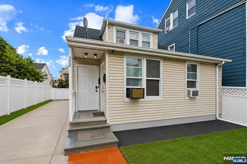 526 E 25th St, Paterson, NJ, 07514-2508 | Card Image