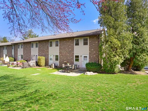 368-368 Knapps Hwy, Fairfield, CT, 06825-4341 | Card Image