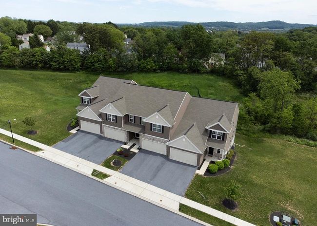807 Anthony Dr, Townhouse with 3 bedrooms, 3 bathrooms and null parking in HARRISBURG PA | Image 46