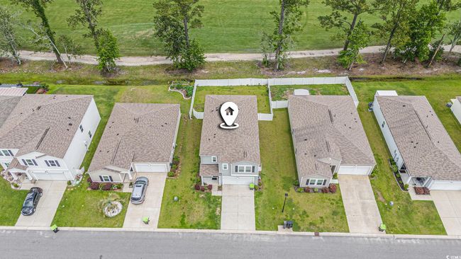 Aerial perspective of suburban area | Image 35
