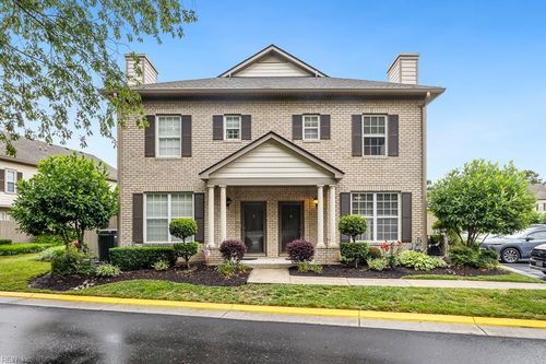 2001 Smallbrooke Ct, Virginia Beach, VA, 23454-6357 | Card Image