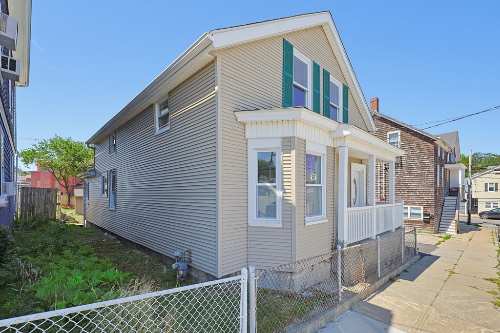 Residential in Fall River 3