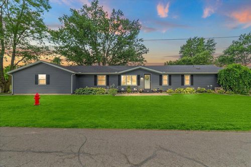 184 E Mann St, West Mansfield, OH, 43358-9500 | Card Image