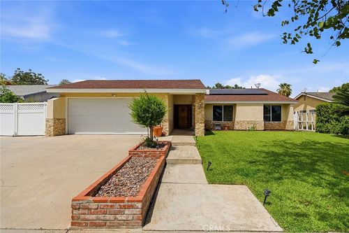 1330 Turquoise Dr, Corona, CA, 92882-3944 | Card Image