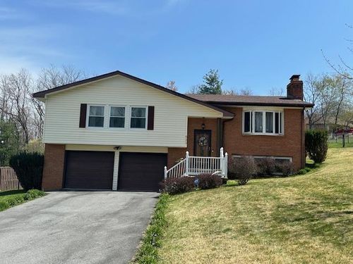 625 Robin St, Bluefield, VA, 24605-9416 | Card Image