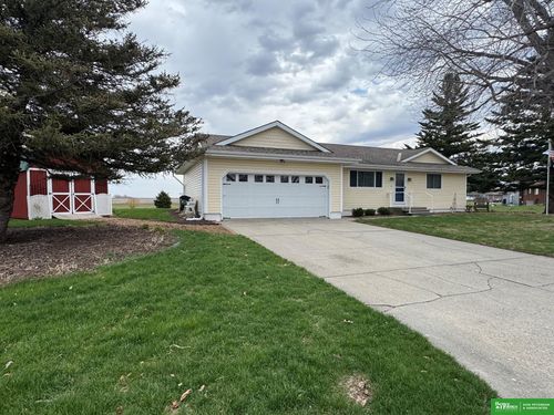 521 N 9th St, Tekamah, NE, 68061-1168 | Card Image