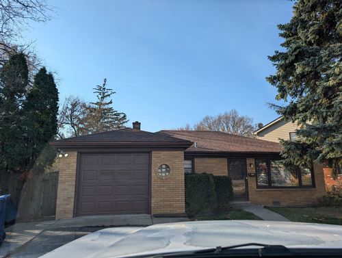 6801 W 109th St, Worth, IL, 60482-1414 | Card Image