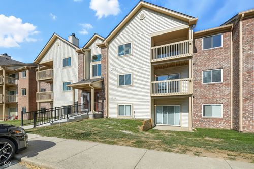 unit-7-12517 Timber Creek Dr, Carmel, IN, 46032-7554 | Card Image