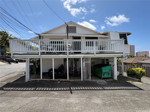 a-4042 Keanu St, Honolulu, HI, 96816-4222 | Card Image