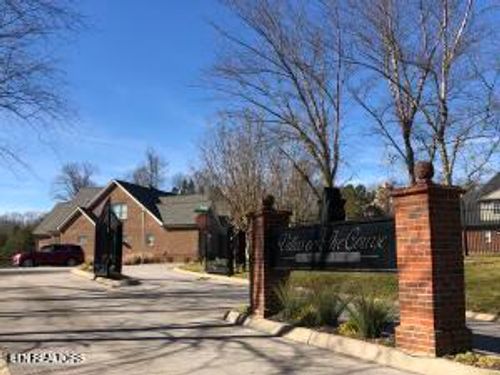 39 Royal Troon Circle, Oak Ridge, TN, 37830 | Card Image