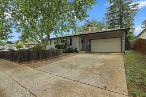 1335 Lodgepole Ave, Anderson, CA, 96007-4031 | Card Image