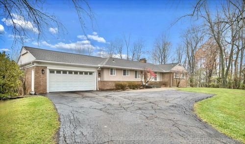 30609 Inkster Rd, Franklin, MI, 48025-2106 | Card Image