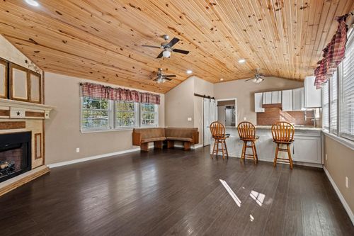 105 Reich St, Bonham, TX, 75418-4832 | Card Image