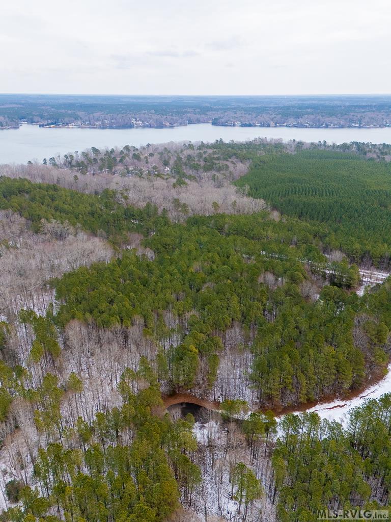 Land in Macon