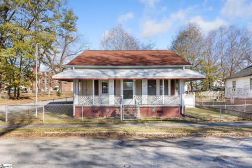 201 Mcdonald St, Whitmire, SC, 29178-1483 | Card Image
