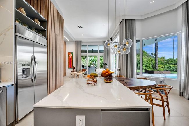 2670 Cypress Ln, House other with 5 bedrooms, 6 bathrooms and null parking in Weston FL | Image 6
