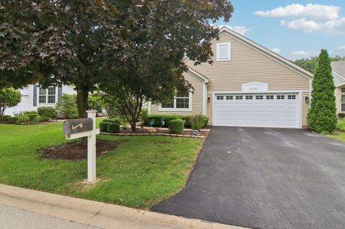 13737 S Tamarack Dr, Plainfield, IL, 60544-6359 | Card Image