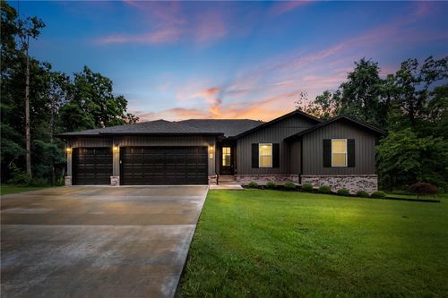 11 Kirkliston Ln, Bella Vista, AR, 72715-5804 | Card Image
