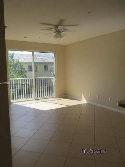 0 - 1961 Freeport Drive, Condo with 3 bedrooms, 2 bathrooms and null parking in Riviera Beach FL | Image 1