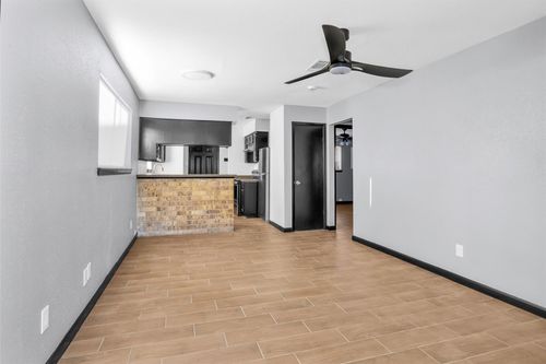 1121 Lovett St, Tomball, TX, 77375-4817 | Card Image