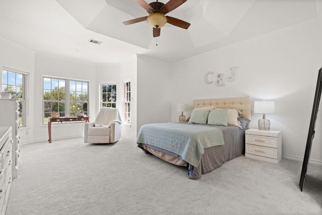 Primary Bedroom with sitting area and ensuite bath | Image 19
