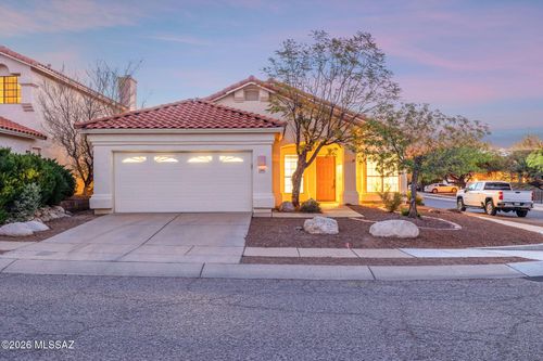 5540 N Weeping Rock Dr, Tucson, AZ, 85750-7038 | Card Image