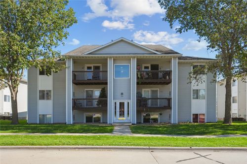 540 Augusta Circle, North Liberty, IA, 52317 | Card Image