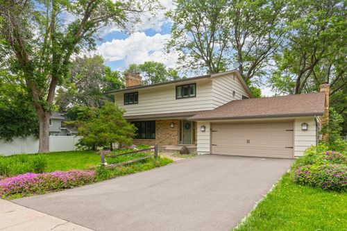 6521 Gleason Rd, Edina, MN, 55439-1125 | Card Image