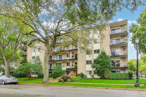 apt-5f-828 Oakton St, Evanston, IL, 60202-2847 | Card Image
