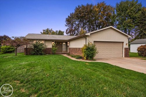 42125 Bobjean St, Sterling Heights, MI, 48314-3126 | Card Image