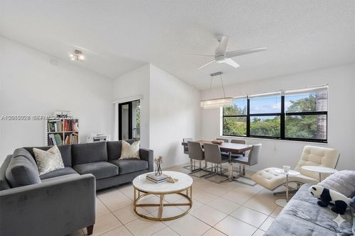 35-1-610 S Park Rd, Hollywood, FL, 33021-8701 | Card Image