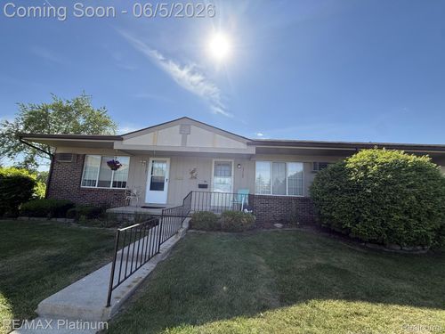 25323 Franklin Ter, South Lyon, MI, 48178-1030 | Card Image